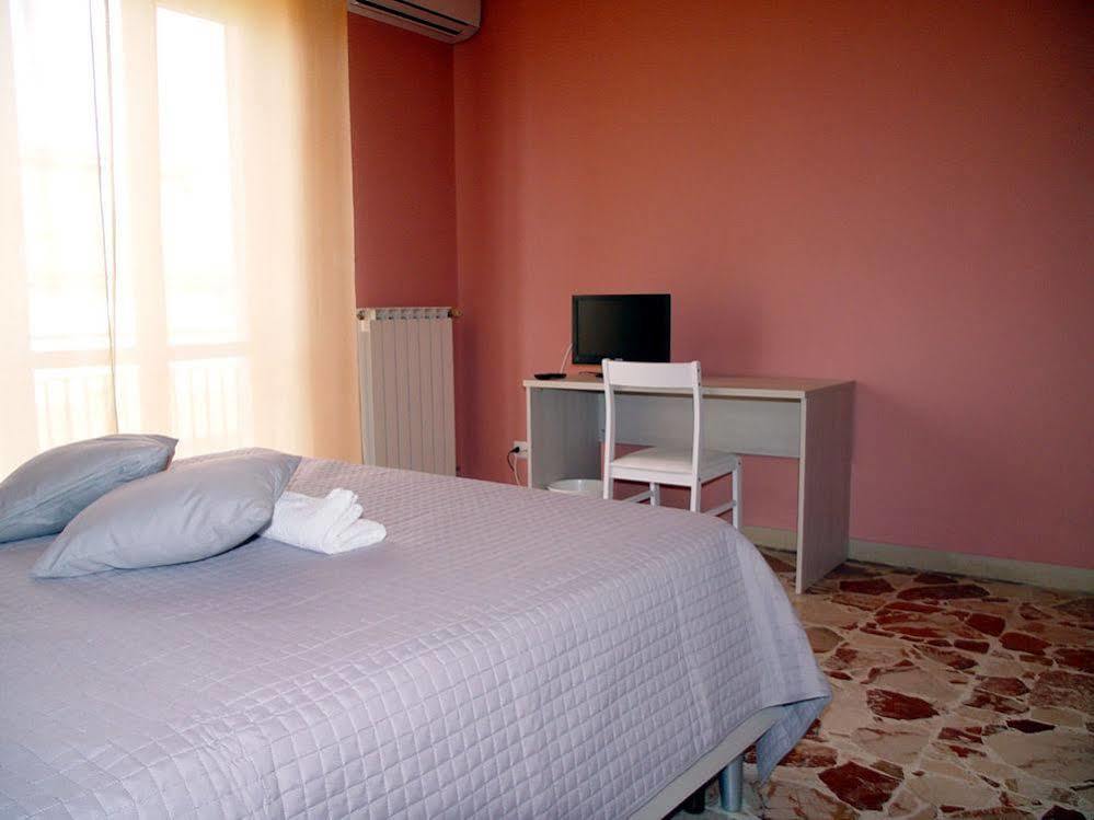 B&B Don Pedro Riposto Luaran gambar